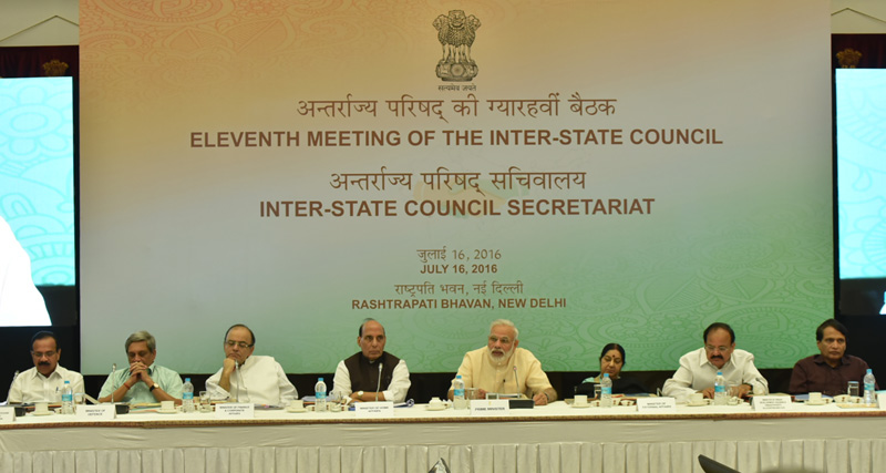 centreandstateshavetowalkshouldertoshoulderfordevelopmentofthecountry:pmmodi
